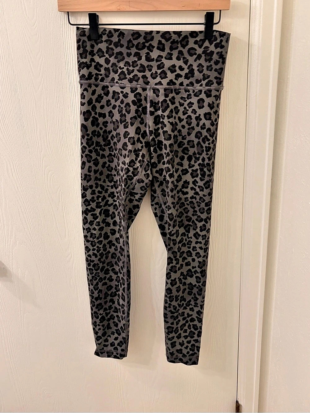lululemon Wunder Train High-Rise Tight 25" Gray & Black Size 8